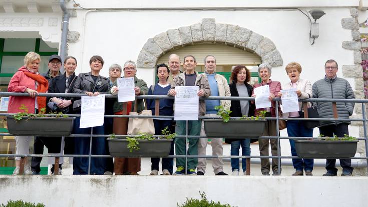 Sinadura bilketa abiatuko dute, Debako Eguneko Zentroa egunero irekitzeko eskatzeko