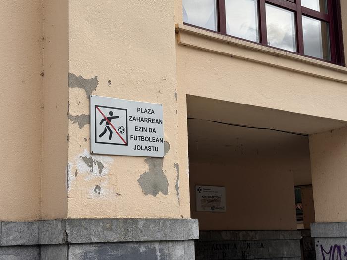 Heziketa eta autoritatea