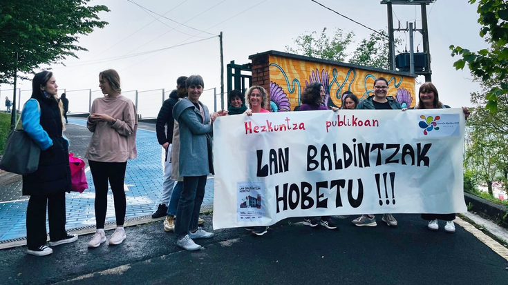 Mallabiko irakasleen kexa: "Ez dira gurea bezalako eskola txikien beharrak kontutan hartzen"