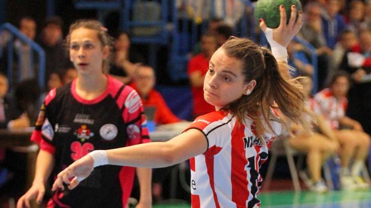 Nahia Legorburu eta June Loidi Emakumezkoen Euskal Selekzio nagusiaren deialdian