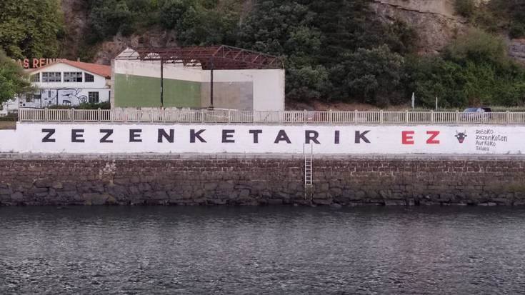 Debako Zezenketen Aurkako Taldeak bideoklip bat grabatu nahi du herritarren parte-hartzearekin