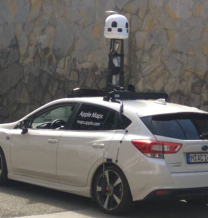Apple Maps-eko autoa Mendaron ibili da irudiak hartzen