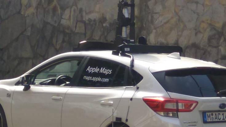 Apple Maps-eko autoa Mendaron ibili da irudiak hartzen