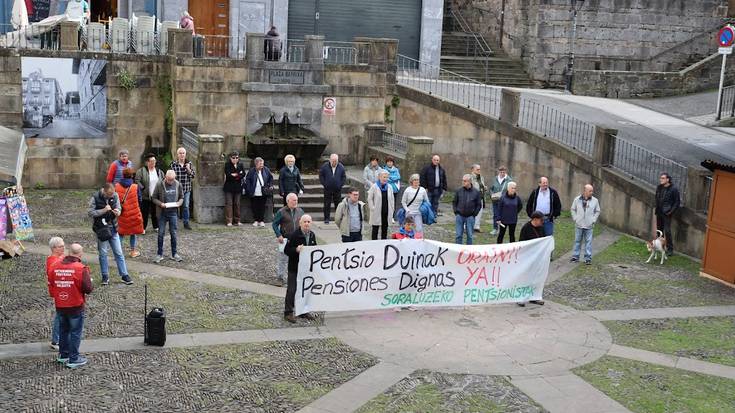 Nafarroan gutxieneko pentsioak 1.100 eurora arte osatzea "urrats postiboa" dela uste dute