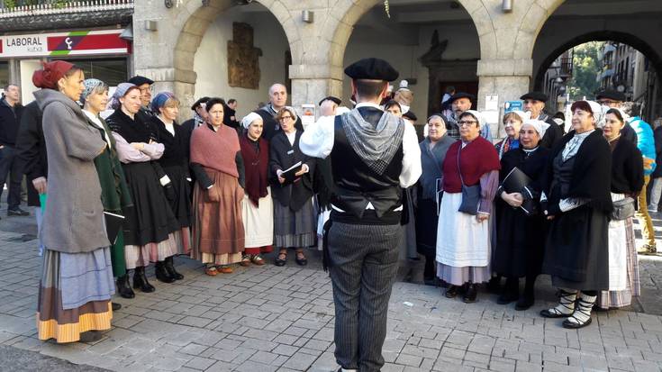 Santa eskea Deban (Aitzuri)