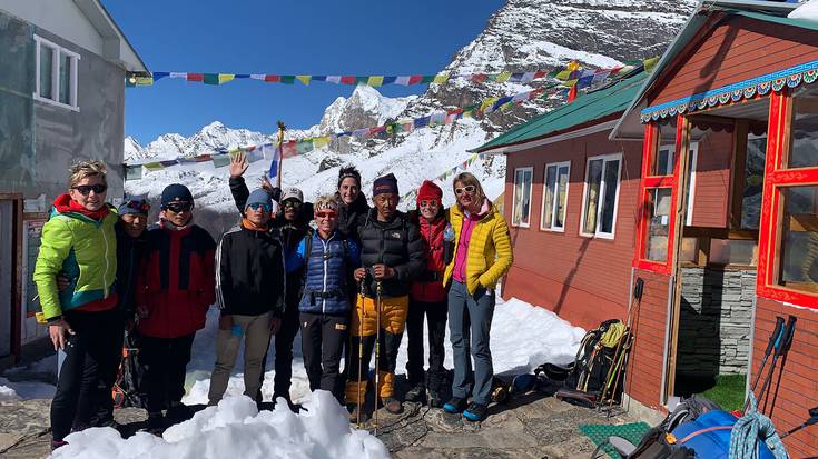 Himalayan dagoen Mera Peak mendia igo du Ainhoa Lendinezek, bost emakumez osatutako espedizioan