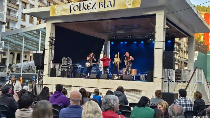 Hogei urtez folk musika sustatzen