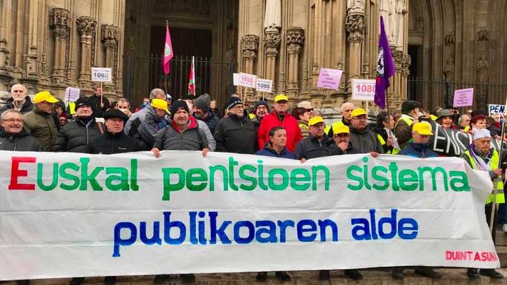 Elgoibarko pentsiodunek Gasteizko mobilizazioetan hartu dute parte