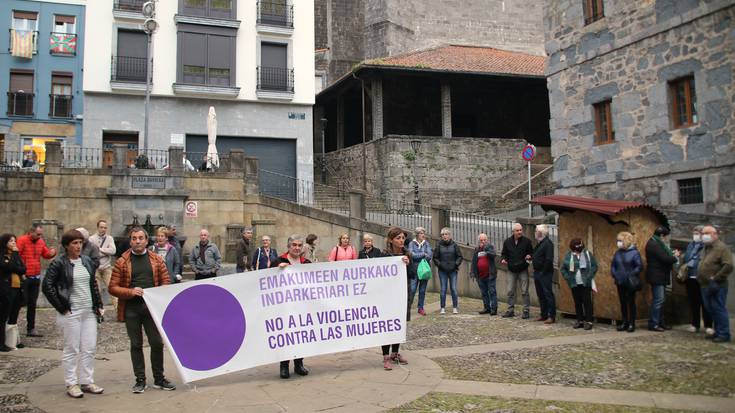 Gasteizko hilketa matxista salatu zuten
