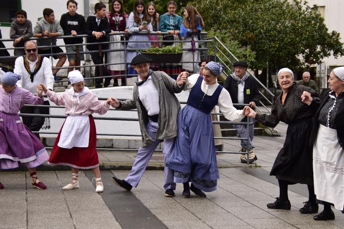 Deba festa giroan murgilduko da bihar, Euskal Jaia ospatzeko