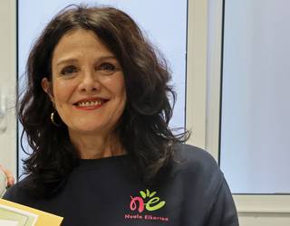 "Mugak gizarteak jartzen dizkie, eta bada ordua gogoeta egiteko"