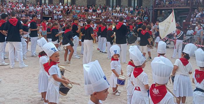 Uztailaren 15ean amaituko da Umeen Eguneko danborradan izena emateko epea