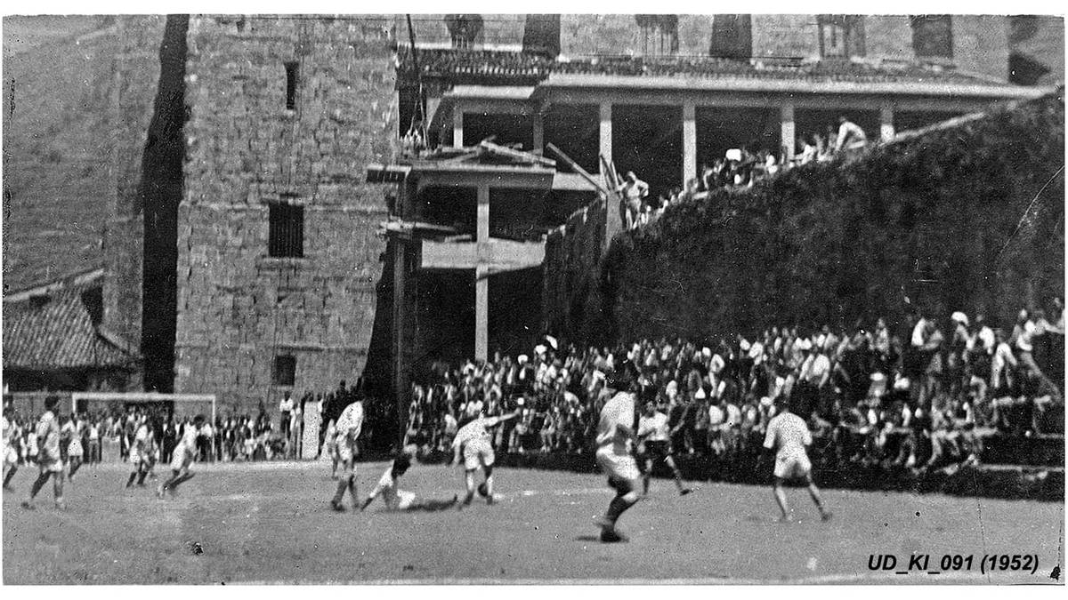 Sake-harriaren argazki bat azaldu da