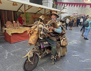 Erdi aroko azoka, argazkietan