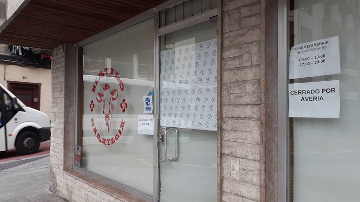 Bertako harategia berriro zabaltzeko esperantza txikia