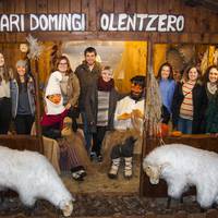 Txabola irekiera eta argi piztea