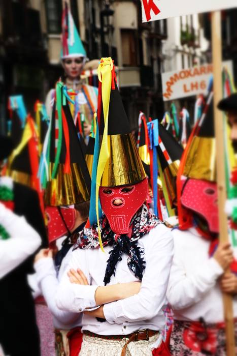 Ikastolakoek ikastetxe barruan antzeztuko dute Euskal Inauteria