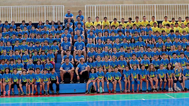 Kirol Campusa bertan behera lagatzea erabaki dute
