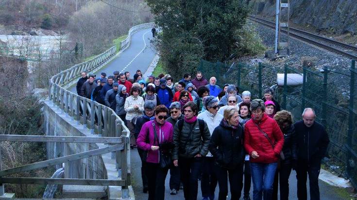 Itsas azpiko bulkanismoa ezagutzeko aukera Elgoibarren
