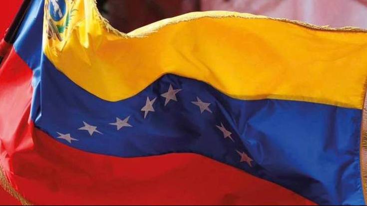 AEBek Venezuelari egindako erasoa salatzeko, elkarretaratzera deitu dute biharko Deban eta Mendaron