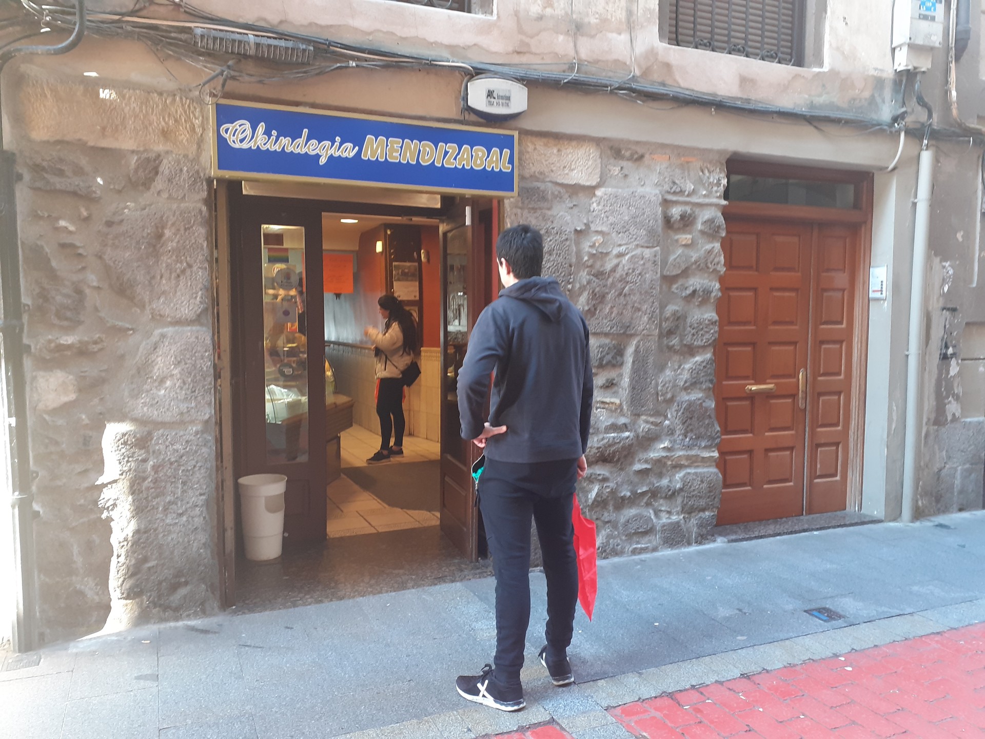 Mendizabal okindegia itxita