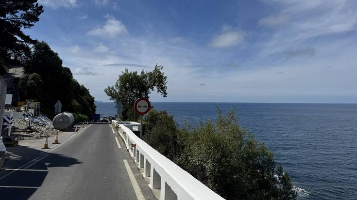 Gaur zabalduko dute N-634 errepidea Deba eta Itziar artean, mendi-hegala egonkortzeko lanak amaitu ondoren