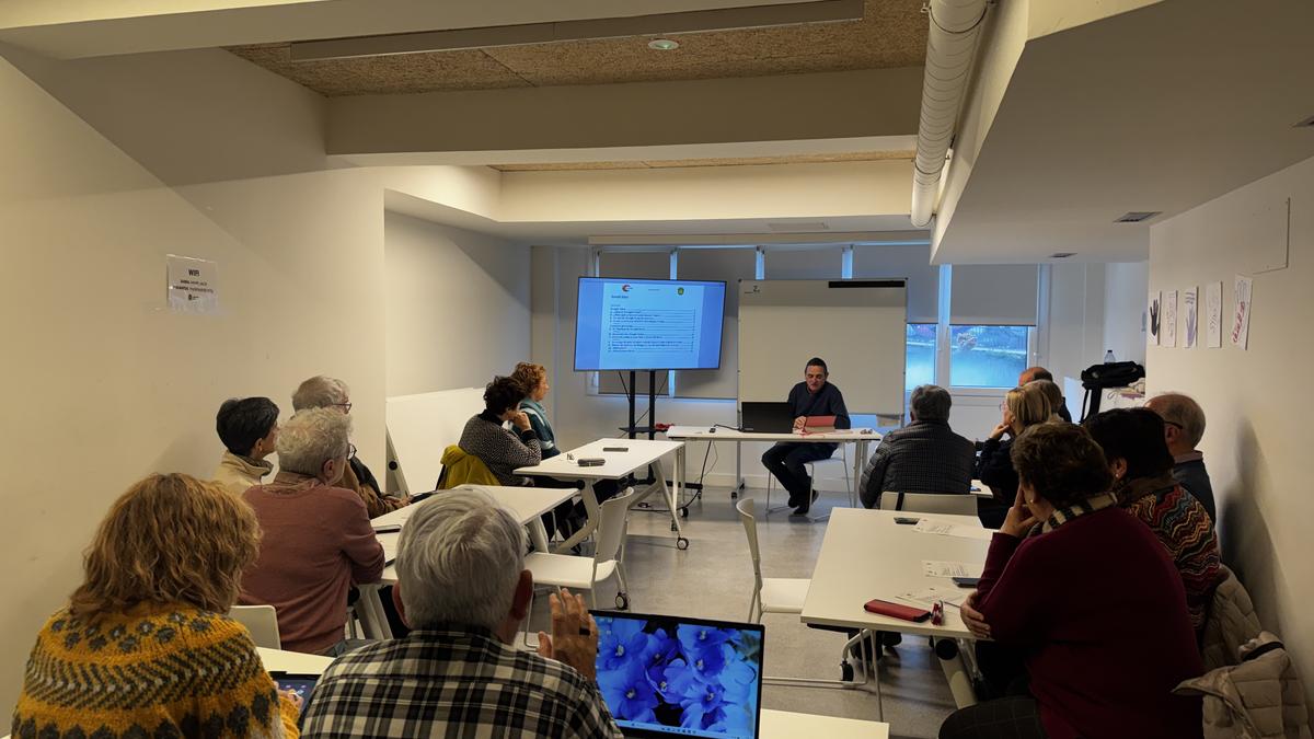 Teknologia berriei buruzko ezagutza handitzen