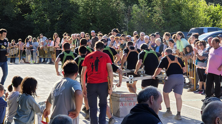 Abuztuan hasi eta irailera arte luzatu zituzten Zengotitako jaiak