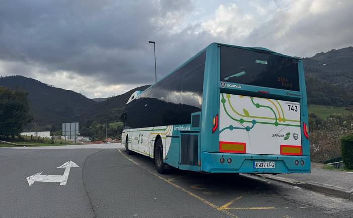 Avanzak (Lurraldebus) aurre-akordioa adostu du langileen ordezkariekin