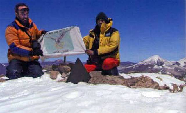 “Sumendien Himalayan” inoiz egin gabeko zeharkaldia osatu du Alex Garatek