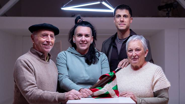 Pello Reparazen 'Xiberutikan Mendebaldera' kantuarekin egingo da Korrika