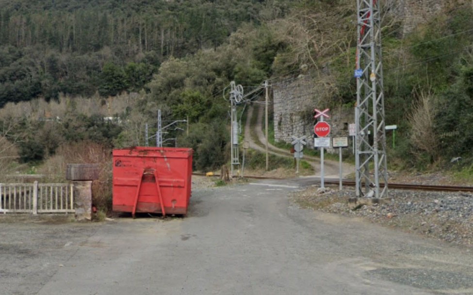 Soinu eta argi bidezko sistema  automatikoa jarriko dute Mendaron Santa Anako trenbide-pasagunean