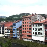 Etxebizitzari buruzko hitzaldia