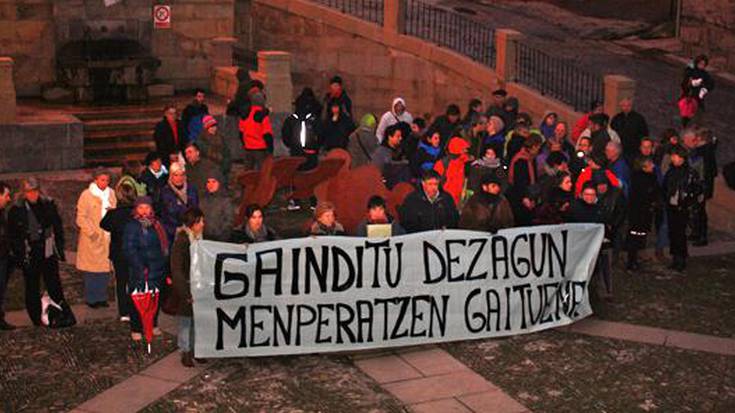 Emakumeen eskubideen alde egin zuten atzo Plaza Zaharrean