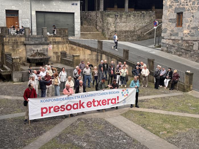 "Etxeratze prozesuan 100 presoen langa gainditzea" modu positiboan baloratu zuten