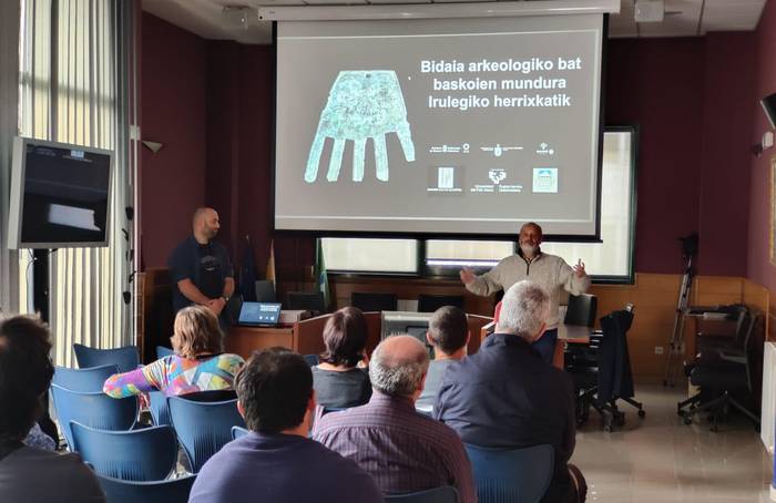 Megalitismoaren inguruko azken berriak ekarriko ditu Mendarora Juan Carlos Lopez arkeologoak