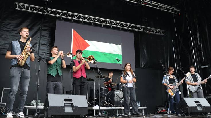 Xaribari eta Zirkinik Bez taldeen kontzertuek girotuko dute Sutegixa zapatu gauean
