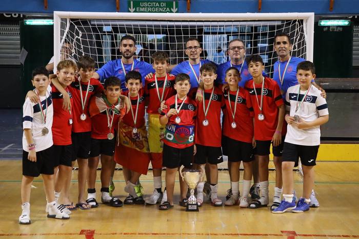 Unax Carrascosa Europako txapeldunorde izan da Espainiako selekzioarekin 13 urtez azpiko gorren areto futbolean