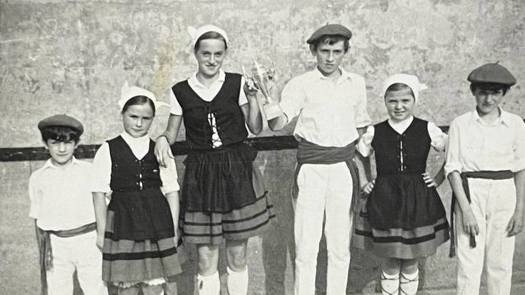 Txindurri Dantza eta Txistu Taldea: 50 urteko ibilbidea