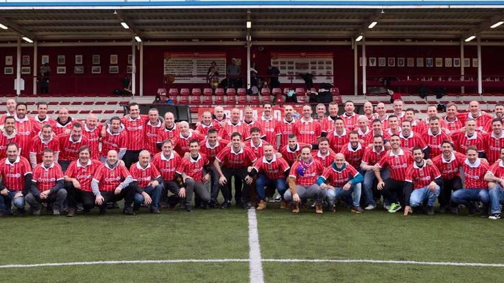 Beteranoak 'etxera' bueltatu dira Ermua CDren urteurrena ospatzeko