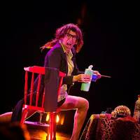 'Ovarios verdes fritos' antzezlana