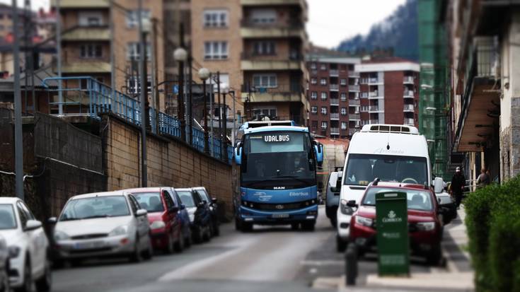 Urazandiko obrak iraun bitartean herri barruko autobusa doan izango da 60 urtetik gorakoentzat