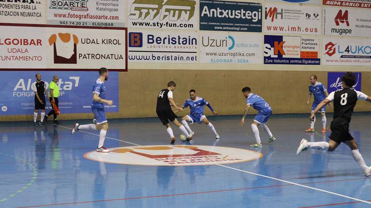 Gorren areto futboleko Espainiako txapelketako kanporaketak jokatu dituzte Olaizagan