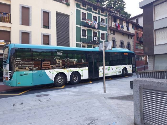 Gaueko autobus zerbitzua egongo da eguen, barixaku eta zapatu gauean, Soraluzeko jaiak direla eta