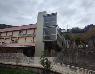 Pozik da Soraluzeko EAJ-PNV ikastetxeko irisgarritasun obrak gauzatu direlako