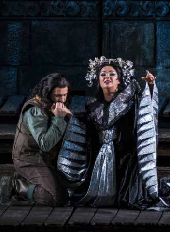 "Turandot" opera proiekzioa