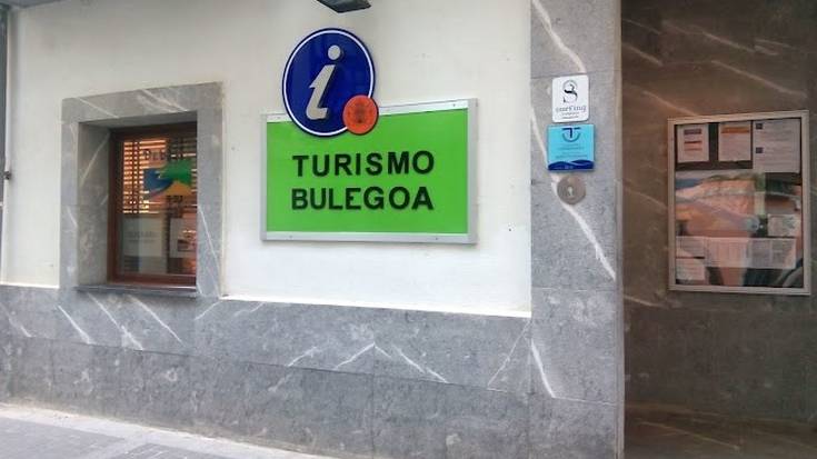 Turismo Bulegoko administrari laguntzailea kontratatzeko deialdia zabaldu dute