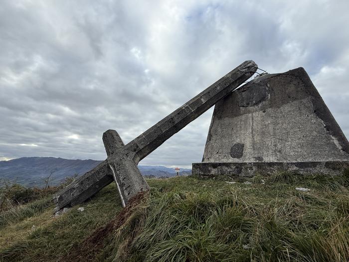 Morkaikuko gurutzeaz zuen iritzia negatiboa dela berretsi du EHBilduk