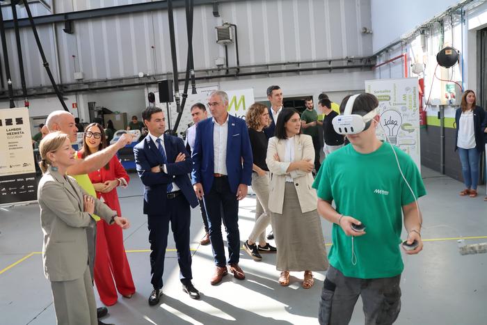 Pradales lehendakariak Elgoibarren inauguratu du Euskadiko Lanbide Heziketako ikasturtea