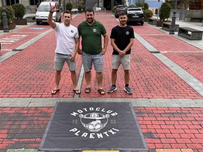 Trial erakustaldiarekin dator Motoclub Plaentxik antolatutako IV. Moto Topaketa